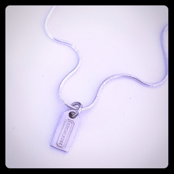 Coach Hangtag Charm Silver Plated Necklace New - Picture 2 of 8